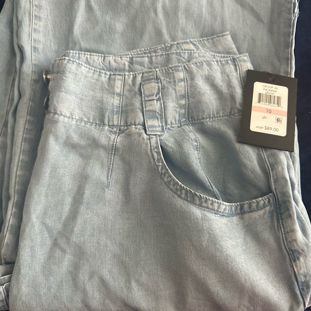Jeans - Picture 2 of 10